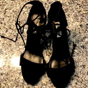 Steve Madden black heels